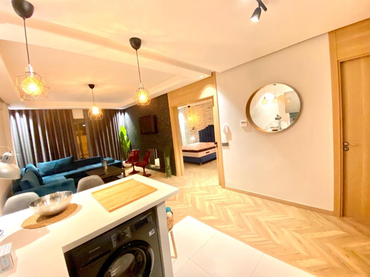 Spacious New 1-Bedroom Unit In Downtown W Terrace And Free Parking Касабланка Экстерьер фото