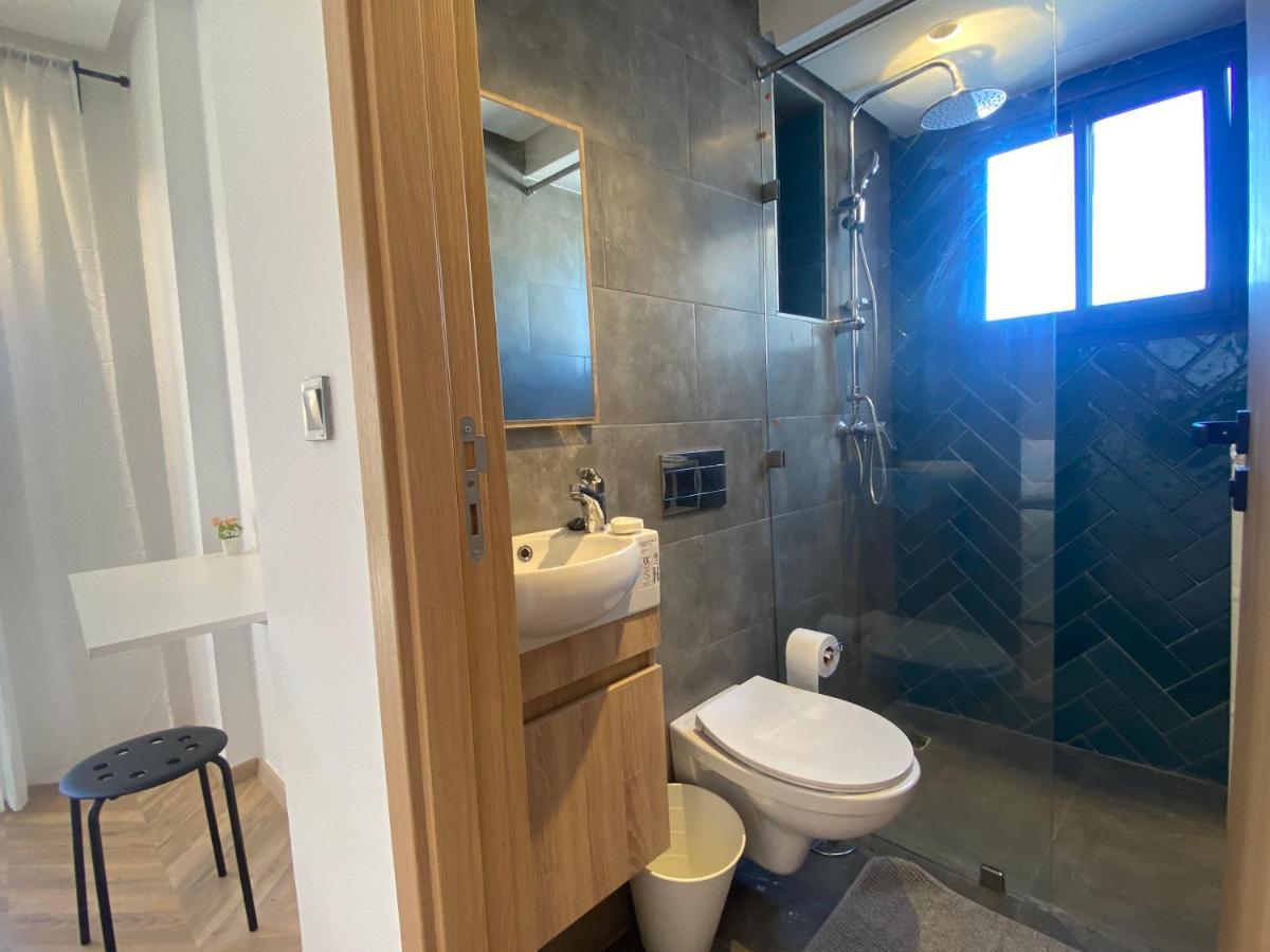 Spacious New 1-Bedroom Unit In Downtown W Terrace And Free Parking Касабланка Экстерьер фото